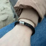 Unisex personalizuota apyrankė Valentinui su brangių žmonių vardais / datomis - Image 3