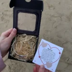 Moteriška personalizuota apyrankė su brangių žmonių vardais / datomis - Image 2